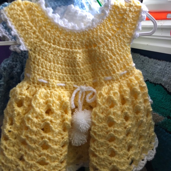 Crochet baby dresses - Picture 4 of 5